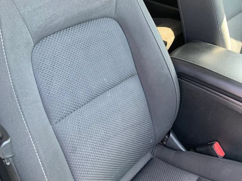 Used 2020 Chevrolet Colorado LT RWD image 14