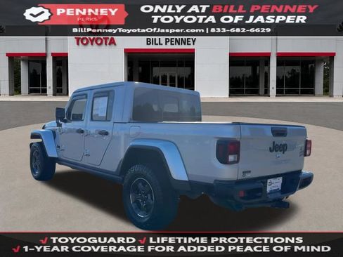 Used 2023 Jeep Gladiator Sport AWD/4WD image 3