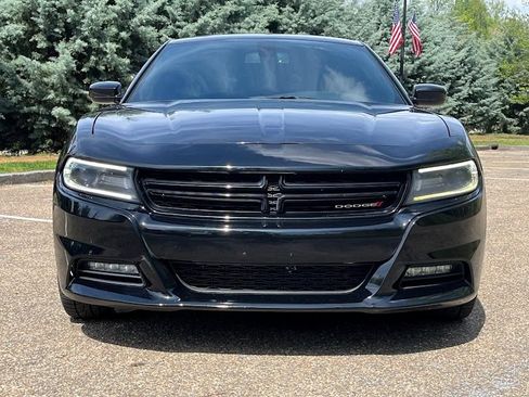 Used 2017 Dodge Charger R/T RWD image 30