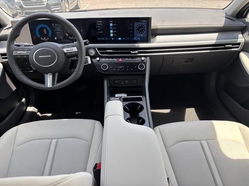 New 2026 Hyundai Sonata SEL FWD image 4