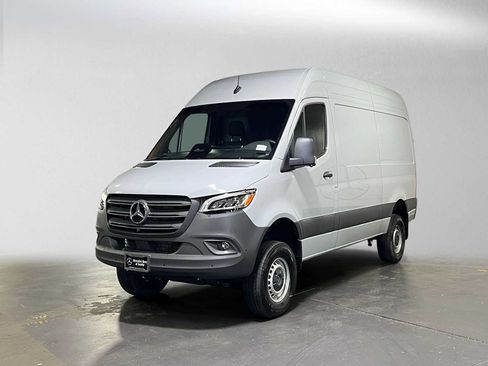 Used 2026 Mercedes-Benz Sprinter 2500 image 7
