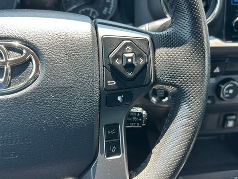 Used 2019 Toyota Tacoma TRD Sport AWD/4WD image 20