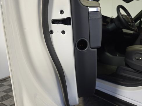 Used 2023 Rivian R1T Adventure image 30