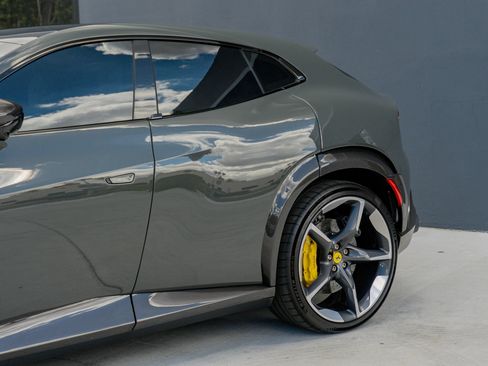 Used 2024 Ferrari Purosangue AWD/4WD image 25