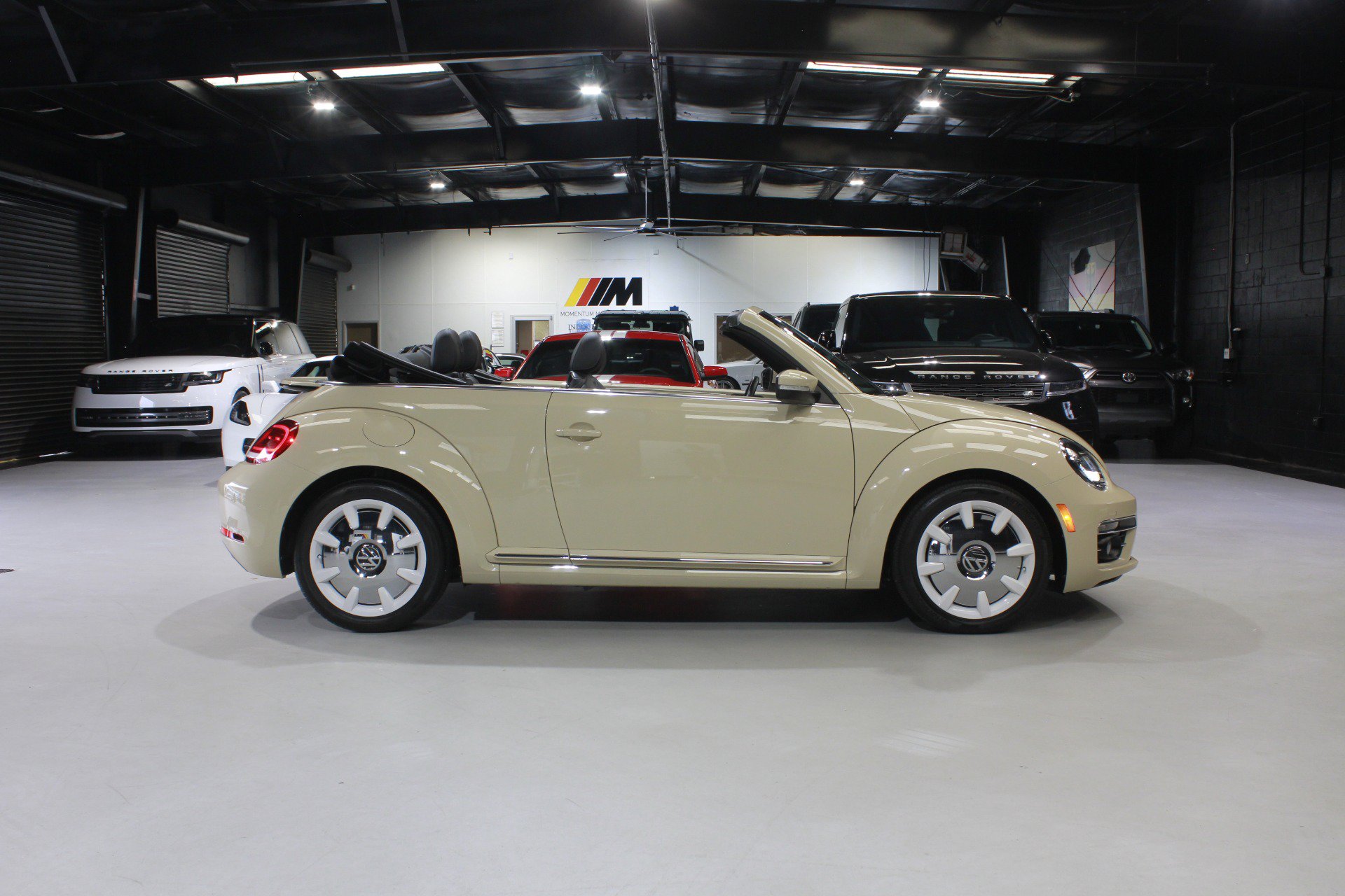 Used 2019 Volkswagen Beetle 2.0T S FWD image 27