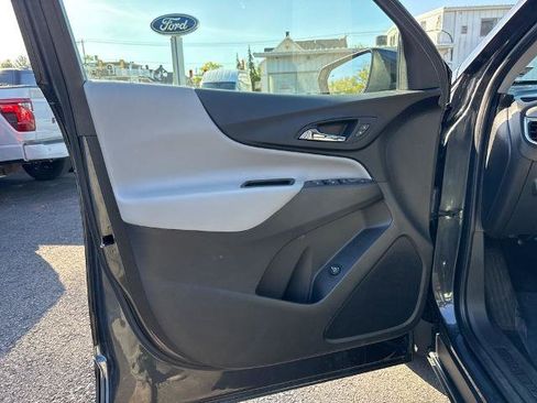 Used 2022 Chevrolet Equinox LT AWD/4WD image 14