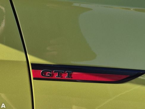 Used 2022 Volkswagen GTI Autobahn FWD image 7