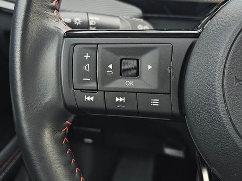 Certified 2025 Nissan Kicks SR AWD/4WD image 30