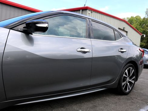 Used 2017 Nissan Maxima 3.5 SV image 8