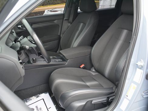 Used 2023 Honda Civic Sport image 9