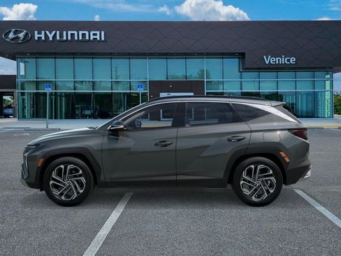 New 2026 Hyundai Tucson Limited AWD/4WD image 3
