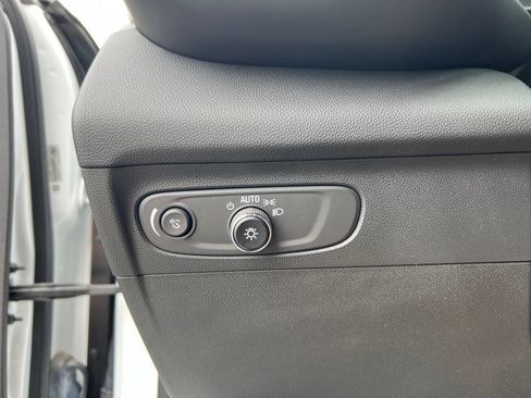 Used 2023 Buick Envision Preferred AWD/4WD image 10