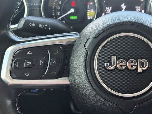 Used 2021 Jeep Wrangler Unlimited Sahara AWD/4WD image 17