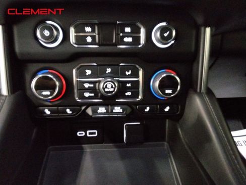 Used 2023 Chevrolet Tahoe Z71 image 17