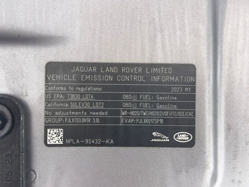 Used 2023 Land Rover Defender 110 SE image 59