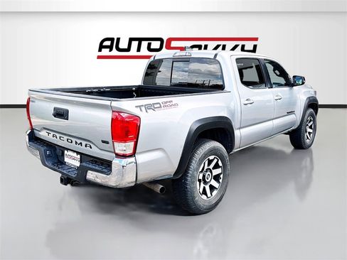 Used 2023 Toyota Tacoma TRD Off-Road image 7