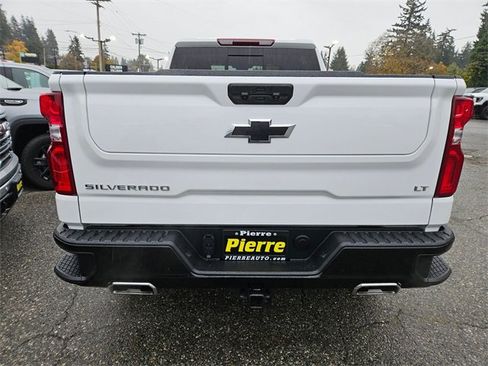 Used 2025 Chevrolet Silverado 1500 LT Trail Boss w/ Convenience Package II image 5