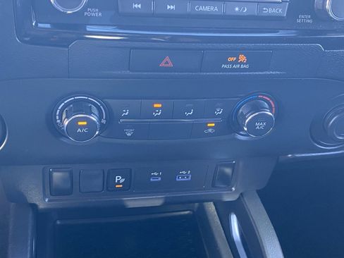 Used 2022 Nissan Frontier SV w/ Technology Package image 24
