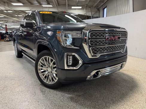 Used 2019 GMC Sierra 1500 Denali w/ Denali Ultimate Package AWD/4WD image 1