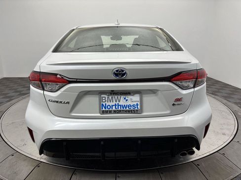 Used 2025 Toyota Corolla SE w/ SE Premium Package AWD/4WD image 15