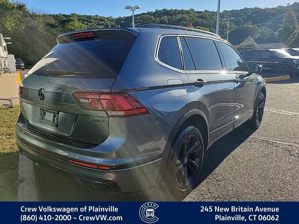 Certified 2024 Volkswagen Tiguan SE R-Line AWD/4WD image 3