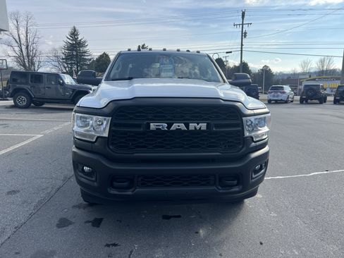 Used 2020 RAM 3500 Tradesman image 4
