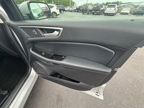 Used 2019 Ford Edge SEL w/ Equipment Group 201A FWD image 30