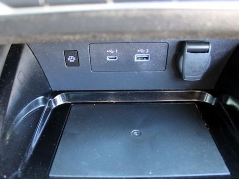 Used 2023 Nissan Altima 2.5 SV w/ SV Premium Package FWD image 30