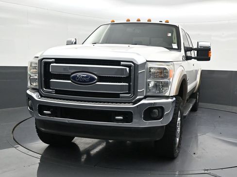 Used 2012 Ford F250 Lariat w/ Chrome Pkg image 9