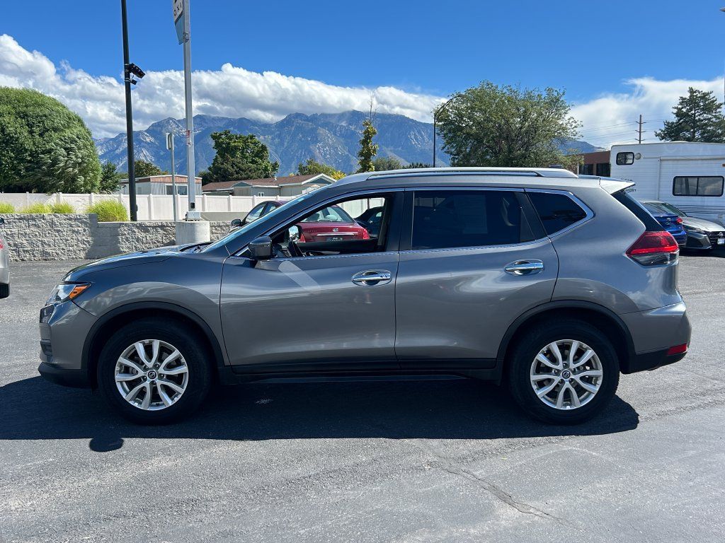 Used 2018 Nissan Rogue SV AWD/4WD image 19