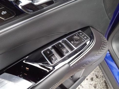 New 2025 Cadillac Lyriq Sport image 27