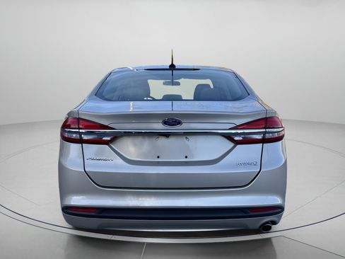 Used 2018 Ford Fusion S image 4