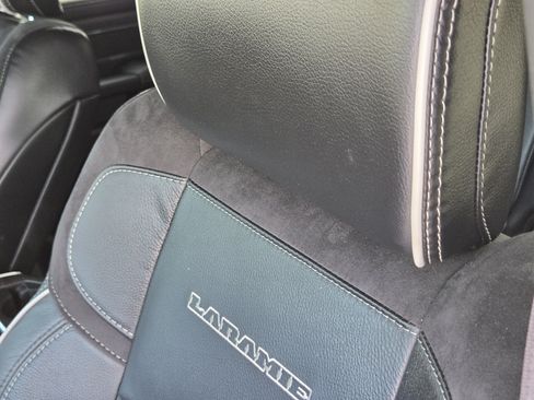 Used 2025 RAM 2500 Laramie AWD/4WD image 17