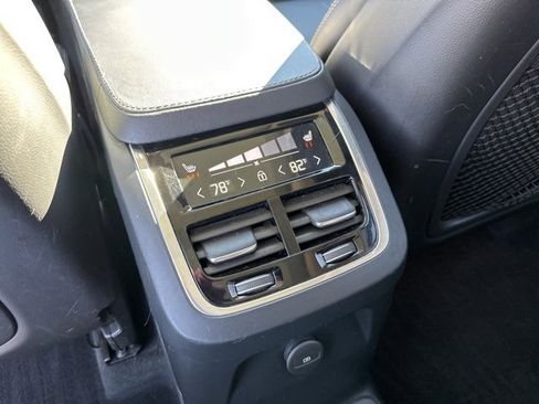 Certified 2024 Volvo XC90 T8 Ultimate w/ Protection Package image 15