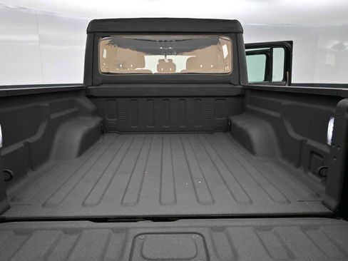 Used 2022 Jeep Gladiator Sport w/ Trailer Tow Package image 14