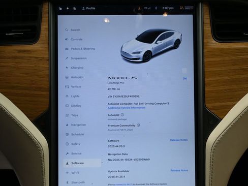 Used 2020 Tesla Model S Long Range Plus image 32