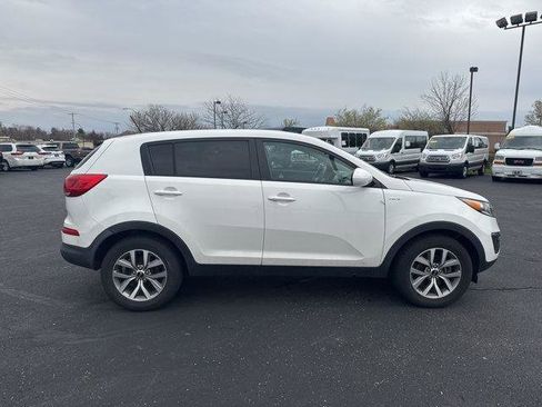 Used 2016 Kia Sportage LX image 3
