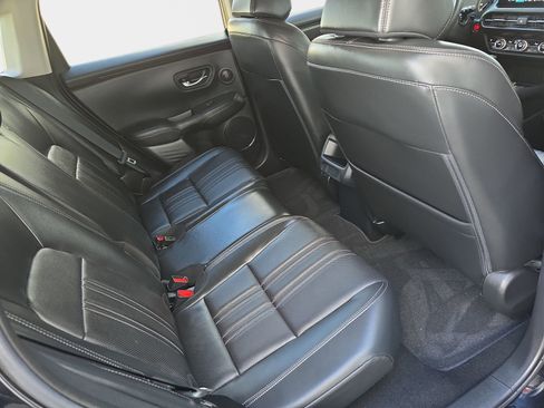 Used 2024 Honda HR-V EX-L image 13