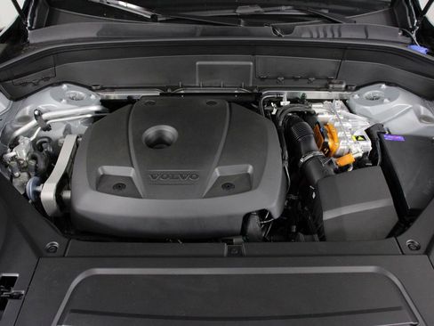 New 2026 Volvo XC90 T8 Ultra w/ Protection Package Premier image 12