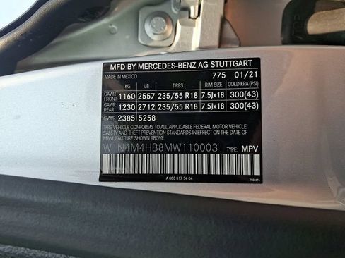 Used 2021 Mercedes-Benz GLB 250 4MATIC image 30