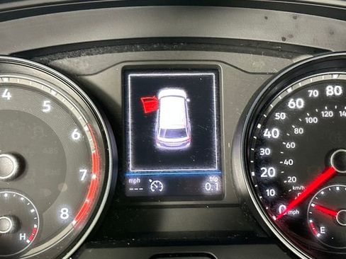 Used 2019 Volkswagen Atlas SE w/ Towing Package image 18