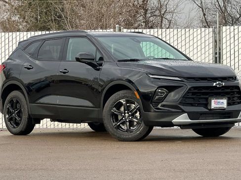 New 2026 Chevrolet Blazer LT w/ Convenience Package AWD/4WD image 2