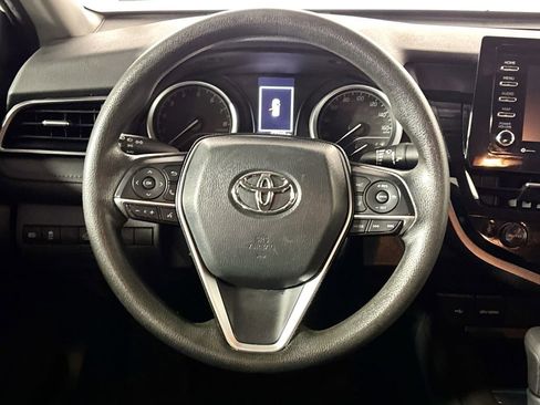 Used 2022 Toyota Camry LE image 13