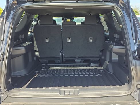 New 2026 Toyota 4Runner SR5 AWD/4WD image 29
