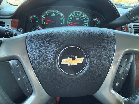 Used 2012 Chevrolet Avalanche LT w/ All-Star Edition image 28