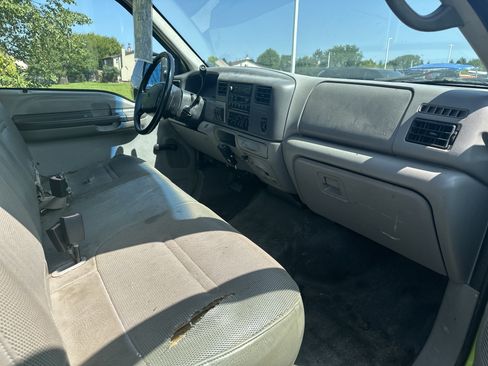 Used 2001 Ford F550 2WD Crew Cab Super Duty image 11