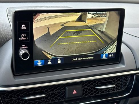 Certified 2025 Acura ADX Base image 24