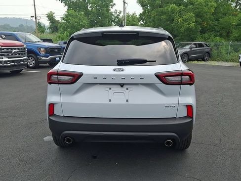 Certified 2025 Ford Escape ST-Line Select AWD/4WD image 11