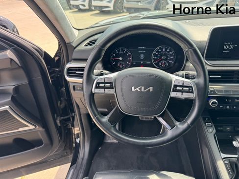 Certified 2022 Kia Telluride SX w/ SX Prestige Package AWD/4WD image 17