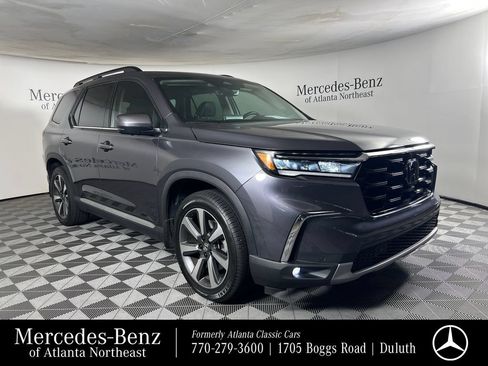Used 2023 Honda Pilot Elite image 1
